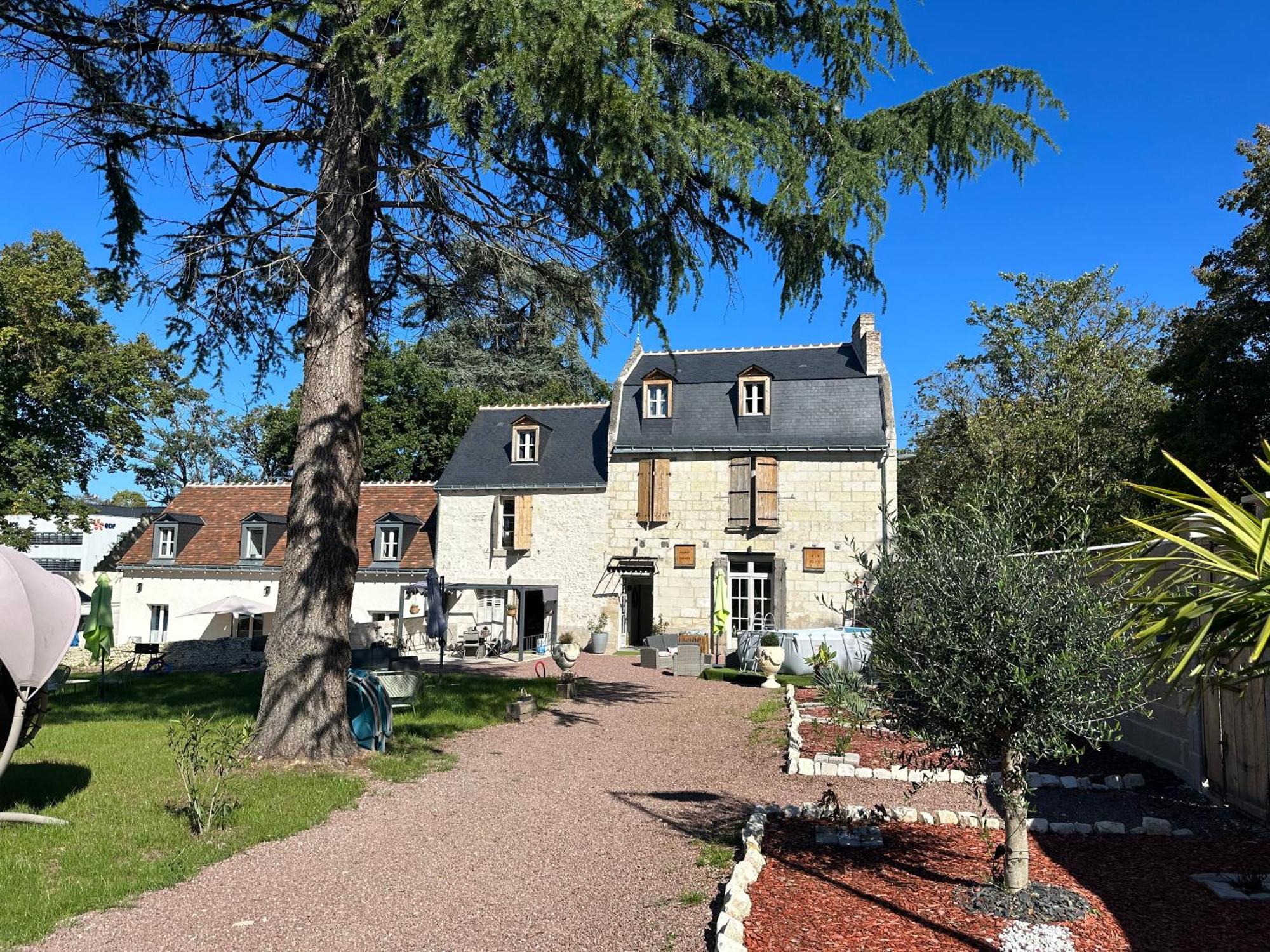Manoir Drissia - Tours Centre, France Hotell Saint-Avertin Exteriör bild